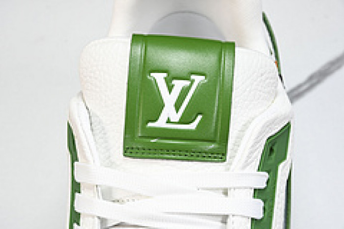 L&V SNEAKERS