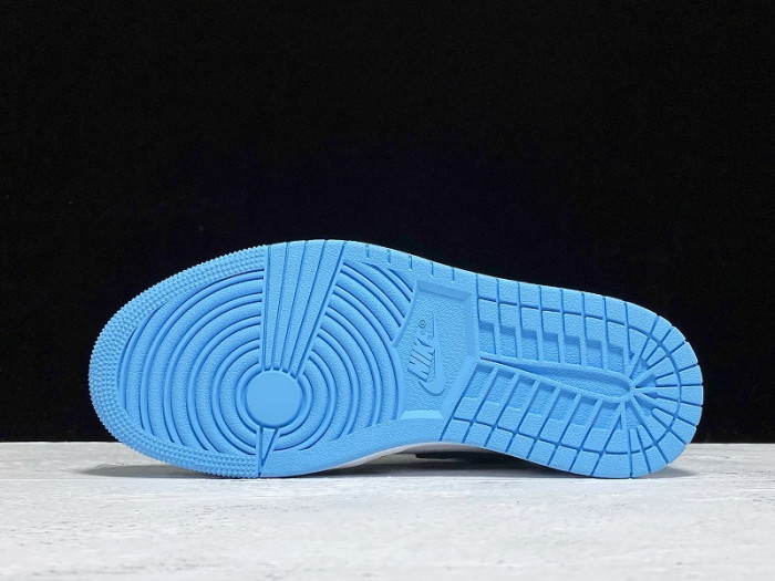 AIR JORDAN 1 RETRO HIGH UNC PATENT CD0461-401