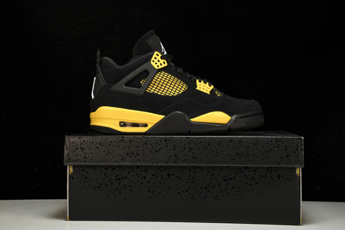 Jordan 4 Retro Thunder (2023) - DH6927-017