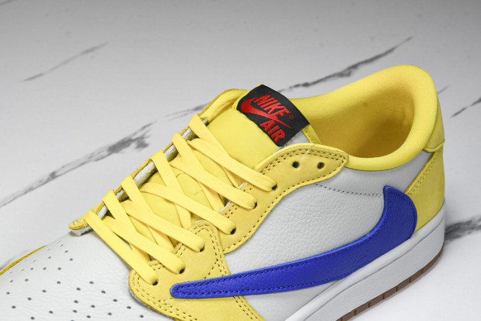 Travis Scott x Air Jordan 1 DZ4137-700