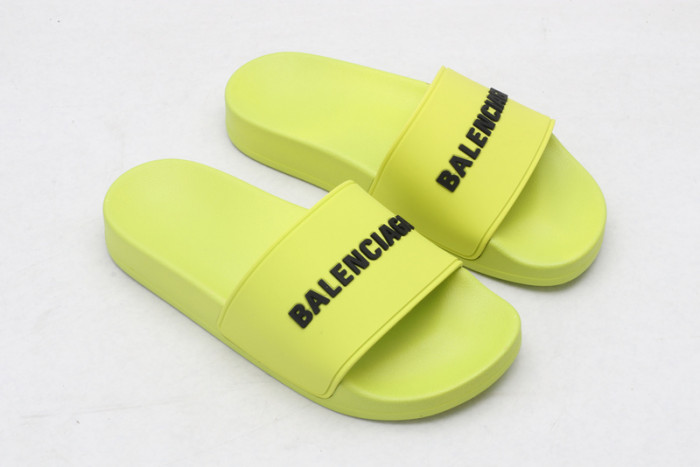 BLEN DESIGNER SLIPPERS