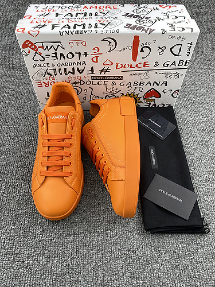 DG sneaker