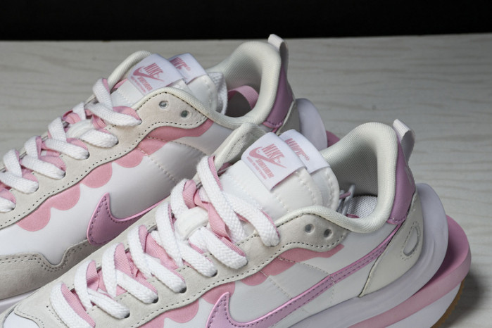 Sacai x Nk VaporWaffle 3.0 DD1875-116