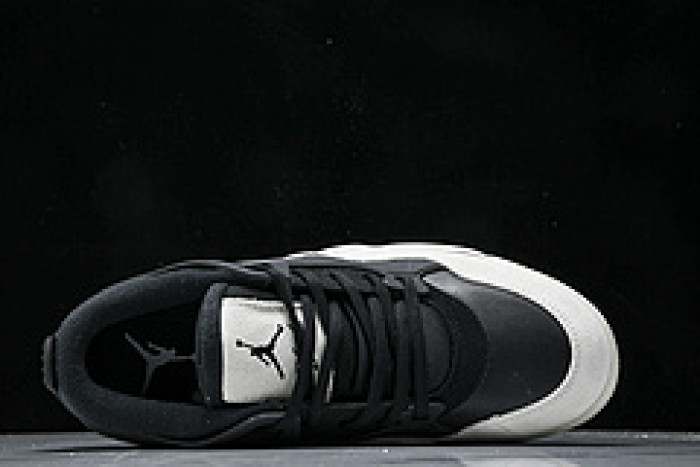 Air Jordan 4 Retro 912853-783902