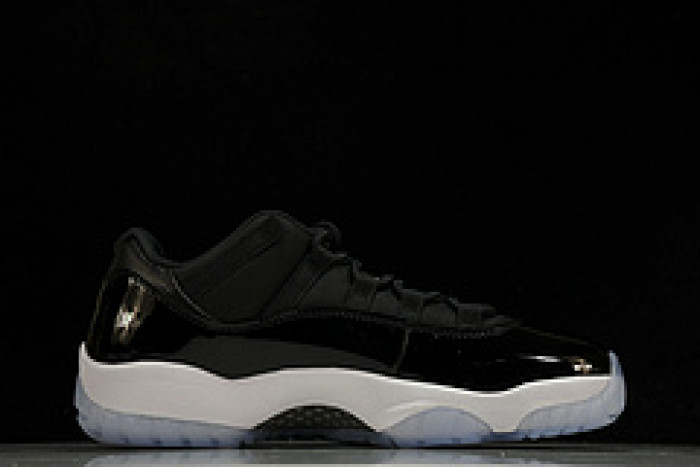 Air Jordan 11 Low "Space Jam" FV5104-004