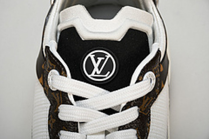L&V SNEAKERS