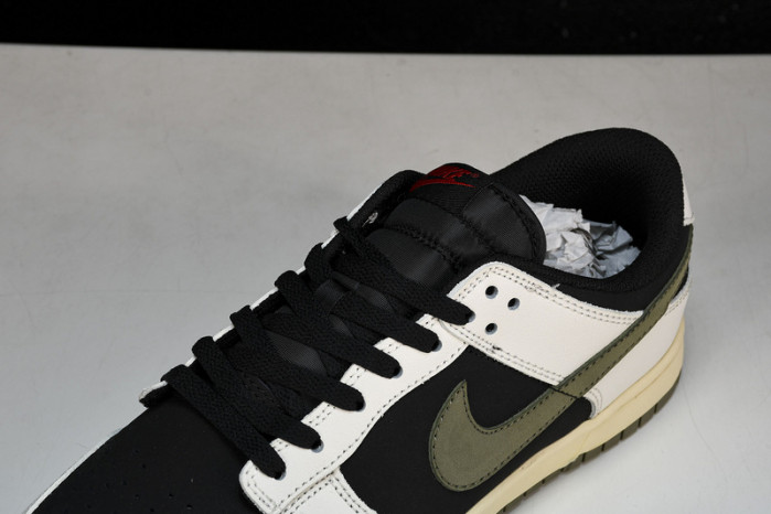 Nk Dunk Low SB 630358-106