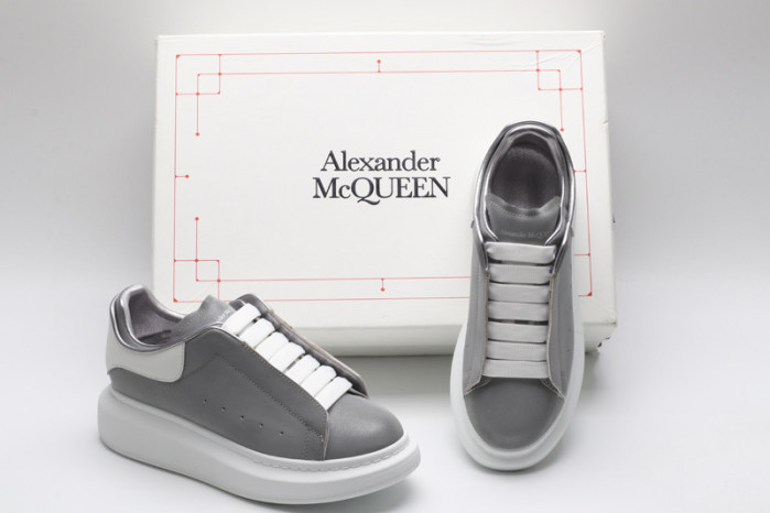 Alexander McQueen sneaker