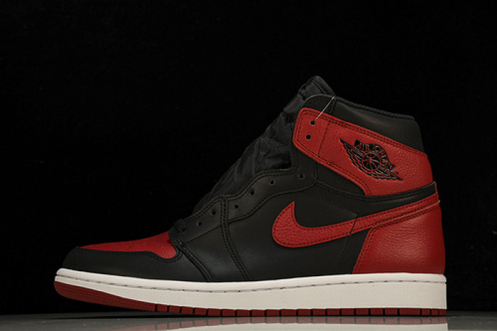 AIR JORDAN 1 RETRO HIGH OG 555088-001