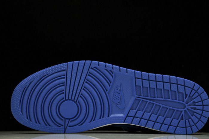 Air Jordan 1 High OG“Royal Suede” DZ5485-042