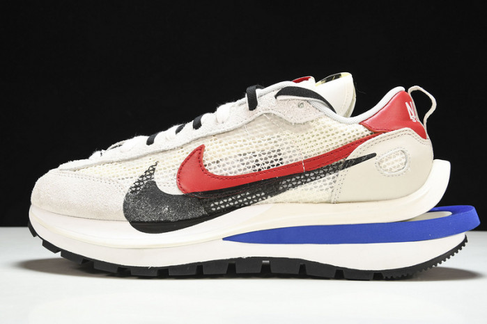 Nike Vaporwaffle Sacai Sail CV1363-100