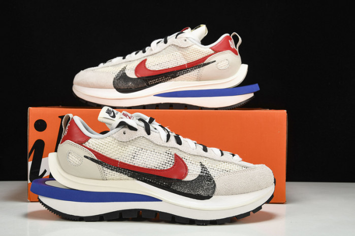 Nike Vaporwaffle Sacai Sail CV1363-100