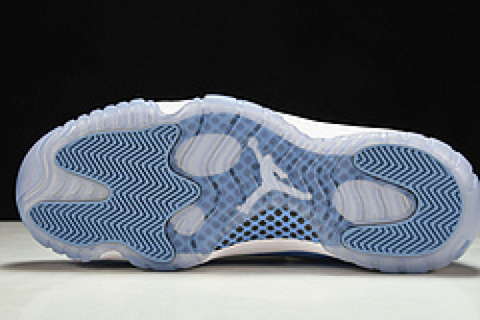 Jordan 11 Retro Low University Blue (2017)528895-106