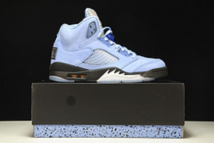 Jordan 5 Retro UNC University Blue Men