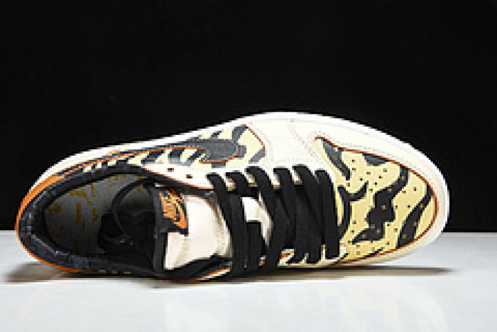 Jordan 1 Low OG Year of the Tiger - DH6932-100
