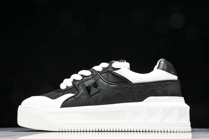 VALEN DESIGNER SNEAKERS