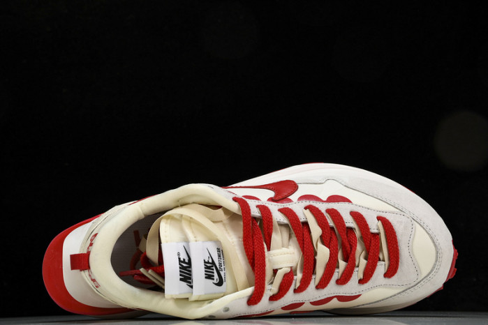Sacai x Nk VaporWaffle 3.0 DD1875110