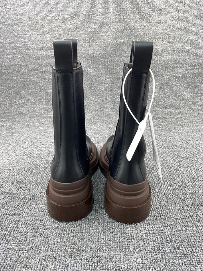 Bo*te*ga ve*ne*ta sneaker