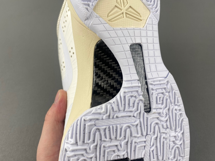 Nike Kobe 5 Protro Undefeated Rice White DB4796-101