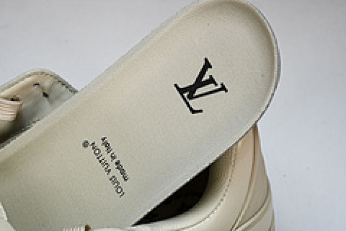 L&V SNEAKERS