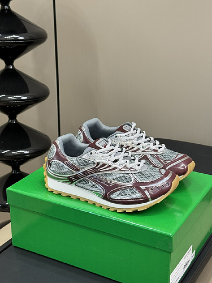 Bo*te*ga ve*ne*ta sneaker