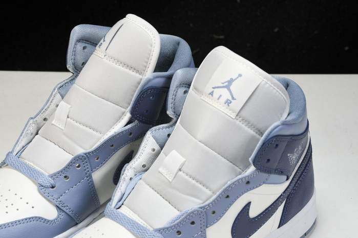 WMNS AIR JORDAN 1 MID BQ6472-140