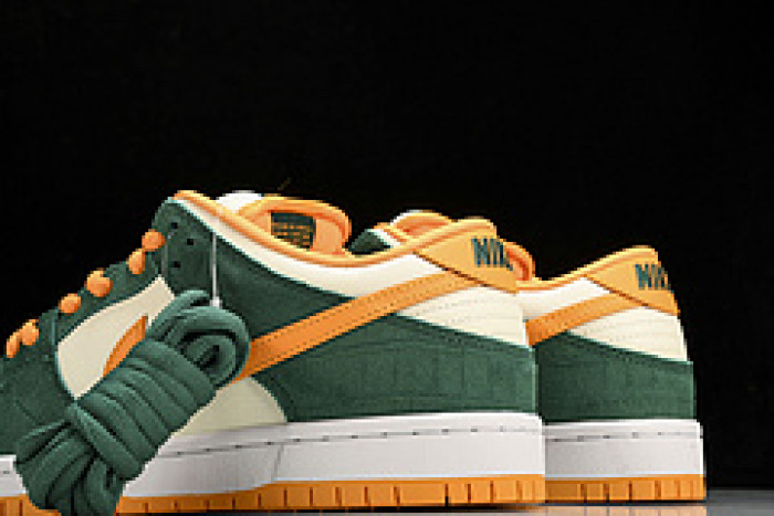 NK Dunk SB Low Pro“Legion Pine” 304292-383