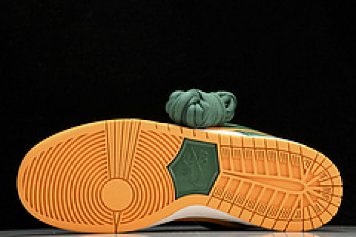 NK Dunk SB Low Pro“Legion Pine” 304292-383