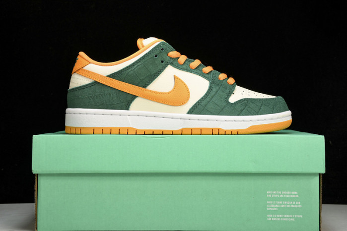 NK Dunk SB Low Pro“Legion Pine” 304292-383