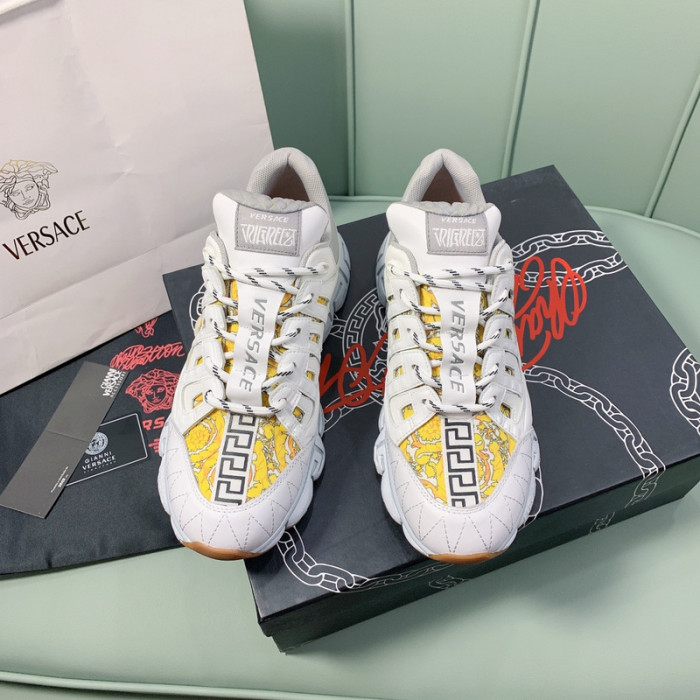 VER DESIGNER SNEAKERS