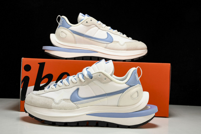 Sacai x Nk VaporWaffle 3.0 DD1875-112