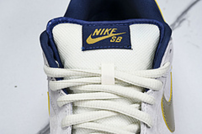 NIKE DUNK LOW PRO SB 304292 272