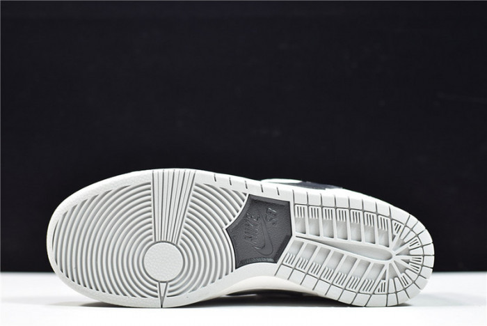 Nike SB Dunk Low Chlorophyll BQ6817-011