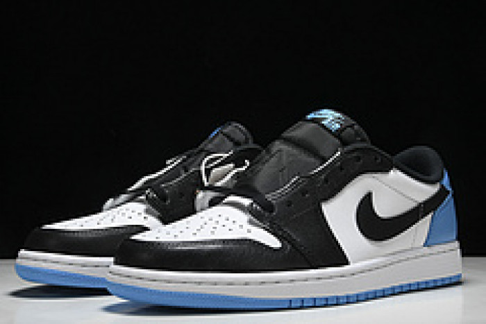 Air Jordan 1 Low OG "UNC" CZ0790-104