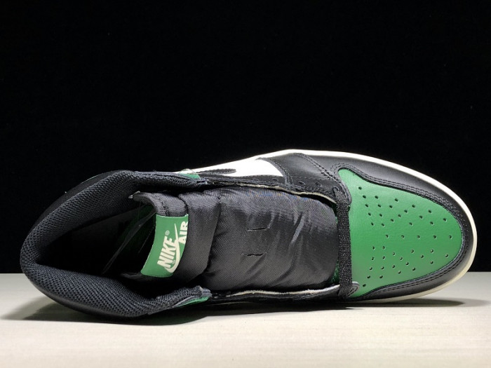 AIR JORDAN 1 RETRO HIGH OG 555088-302