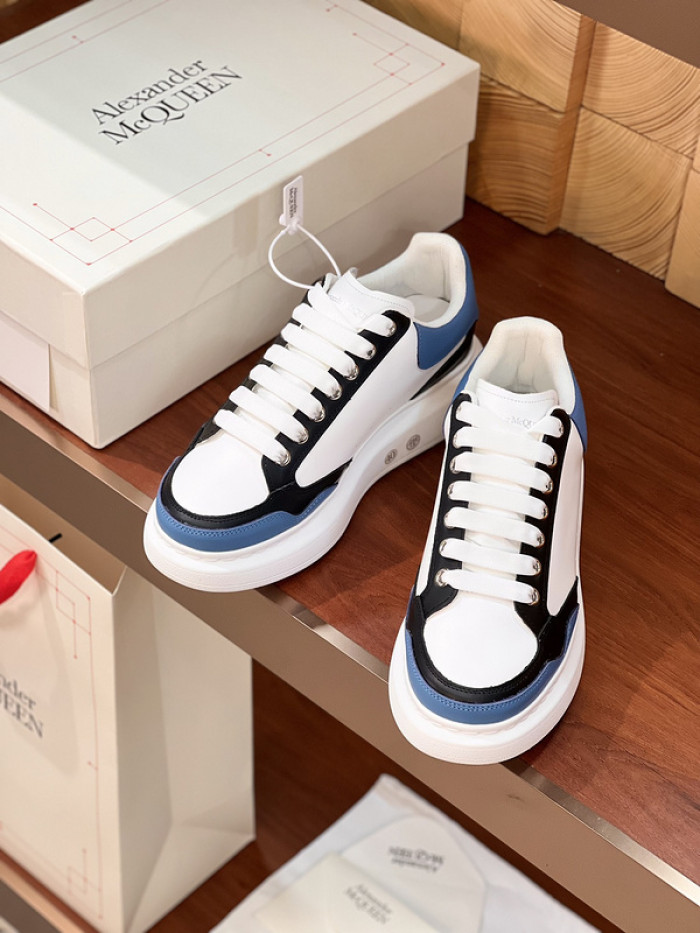 Alexander McQueen sneaker