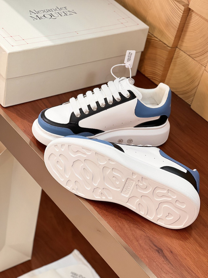 Alexander McQueen sneaker