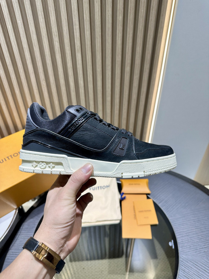 L&V SNEAKERS
