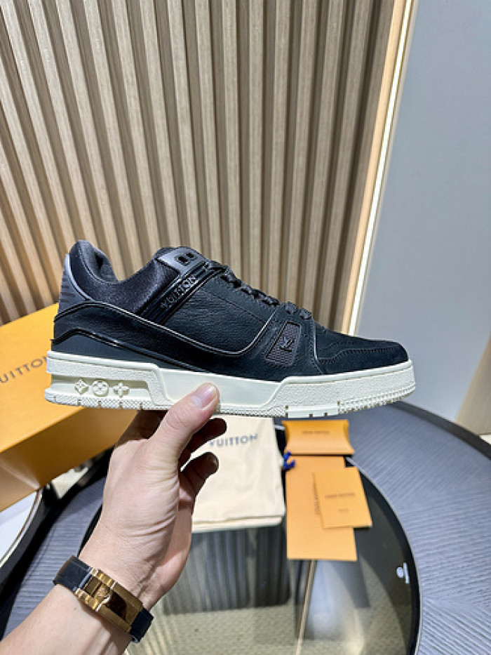 L&V SNEAKERS