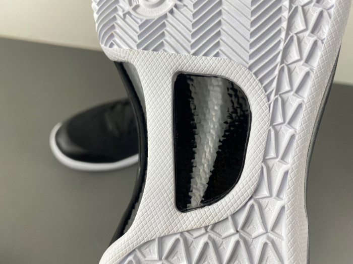 Nike Kobe 8 Protro “Hollywood Night”