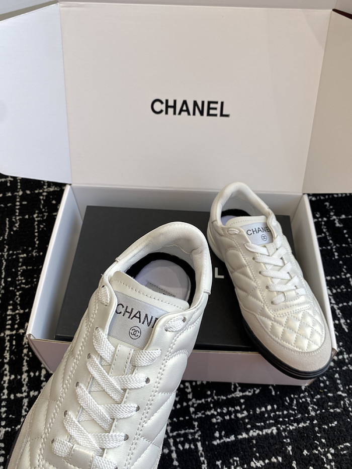 CHANEEL sneaker
