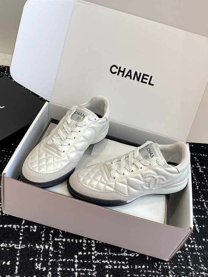 CHANEEL sneaker