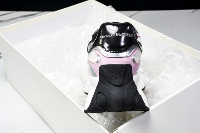 Alexander McQueen sneaker