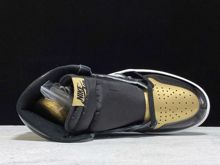 AIR JORDAN 1 RETRO HIGH OG NRG "GOLD TOE" 861428-007
