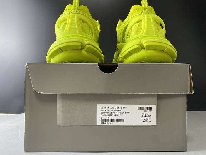 BLEN Track light green 542023W1GB19001