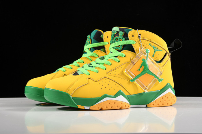 Air Jordan 7 Retro "Oregon Ducks PE" AT3375-300
