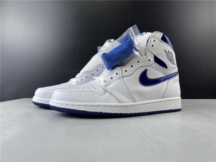 Jordan 1 Retro Metallic Navy (2016) 555088-106