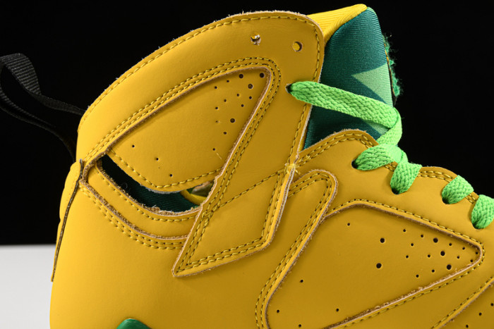 Air Jordan 7 Retro "Oregon Ducks PE" AT3375-300