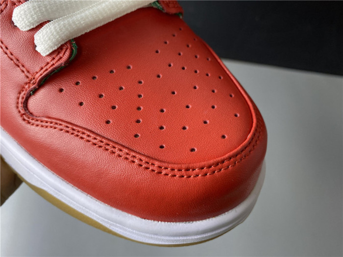 Nike SB Dunk Low 7 Eleven 7-11