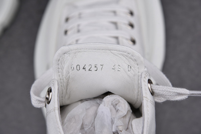 Alexander McQueen Boost white